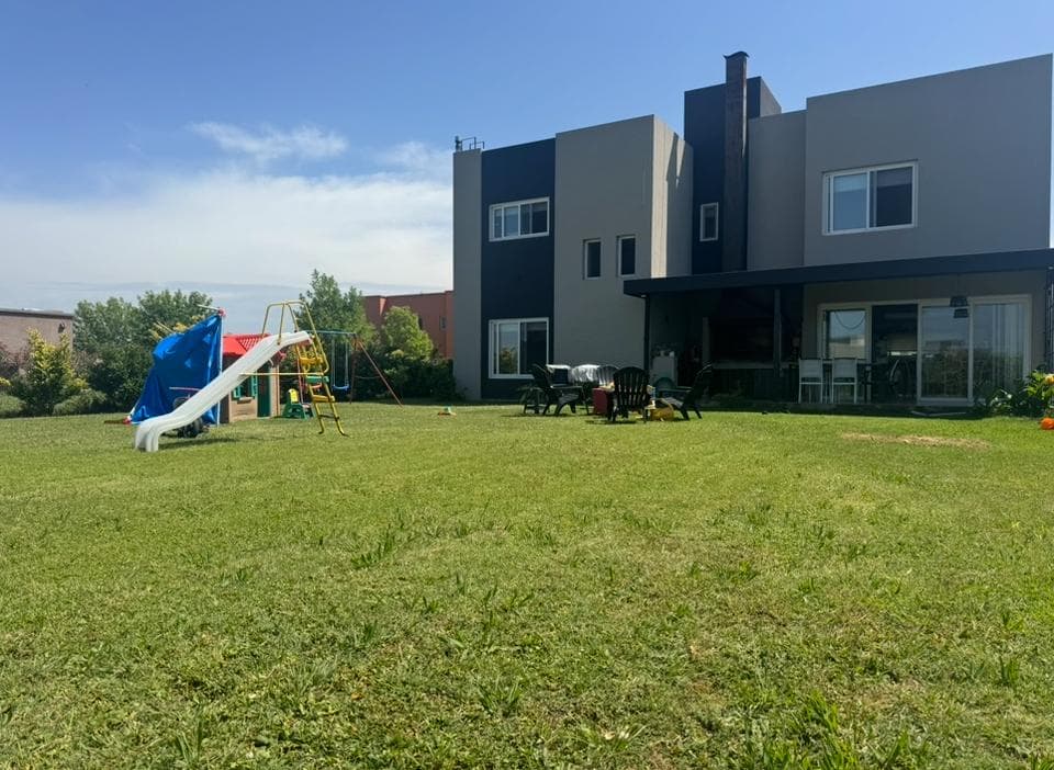 House for Sale - Santa Isabel II - 3 bedrooms