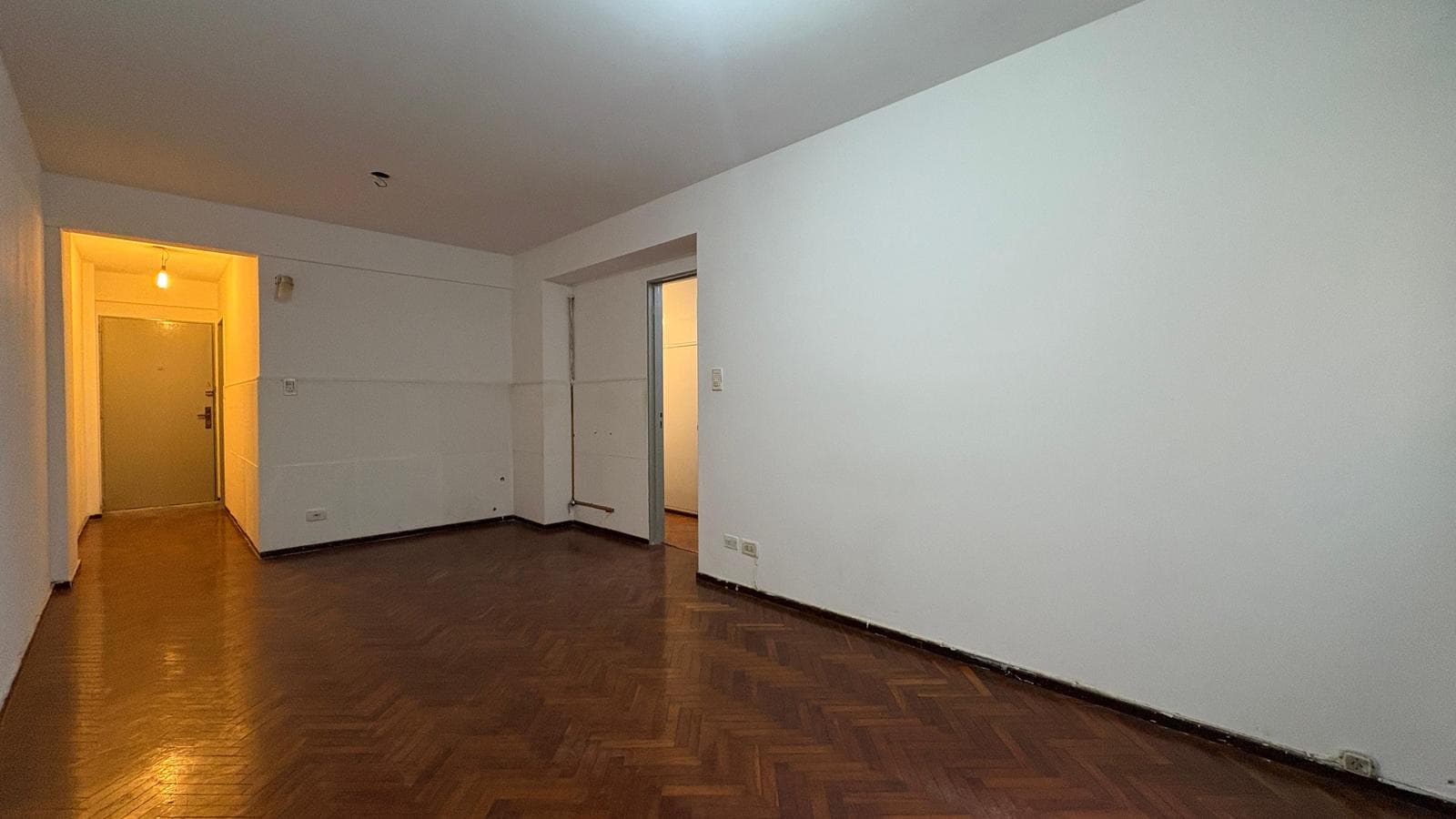 Three-Bedroom Apartment for Sale, Passardi Quality. Downtown