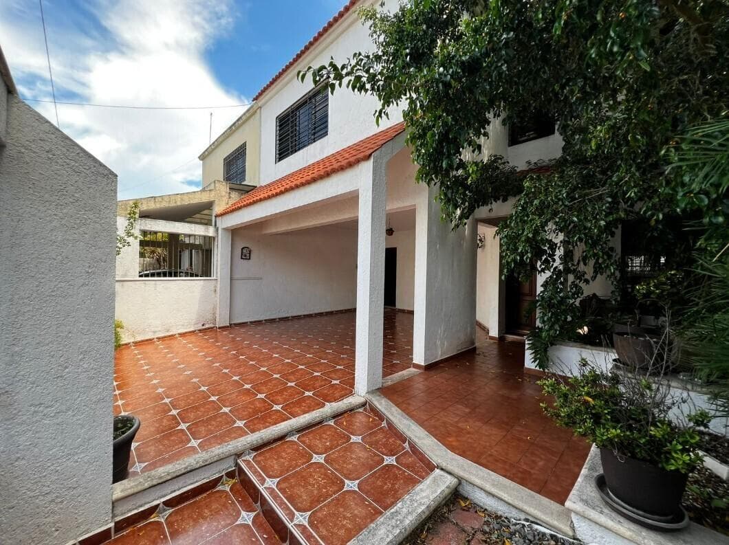 House for sale in Mérida, within the city limits