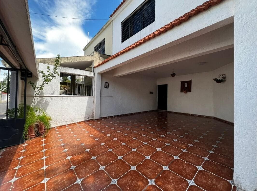 House for sale in Mérida, within the city limits