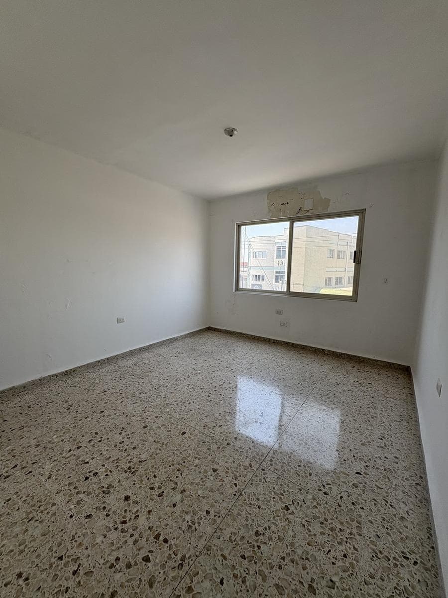 Office for Rent in the Contry Area