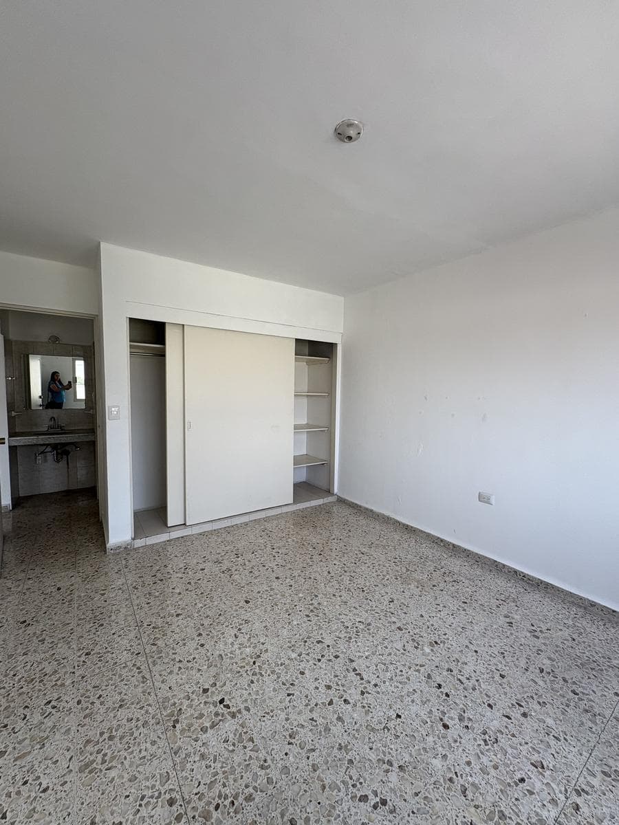 Office for Rent in the Contry Area