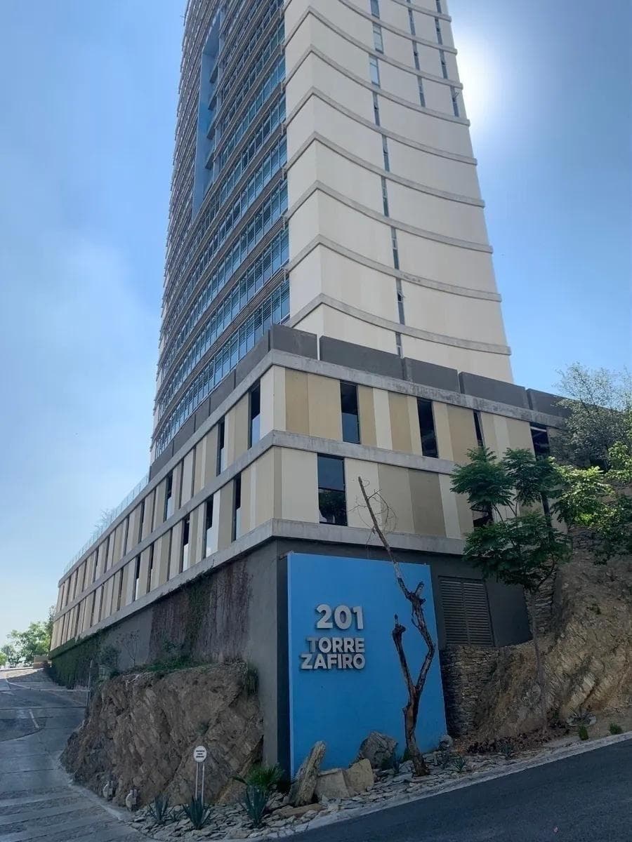 Apartment for Sale in Torre Zafiro