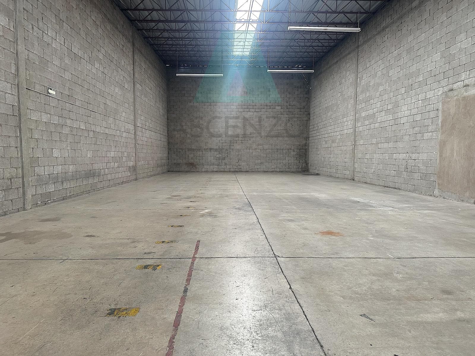 Commercial Warehouse for Rent in the Complejo Industrial Norte, Tanch