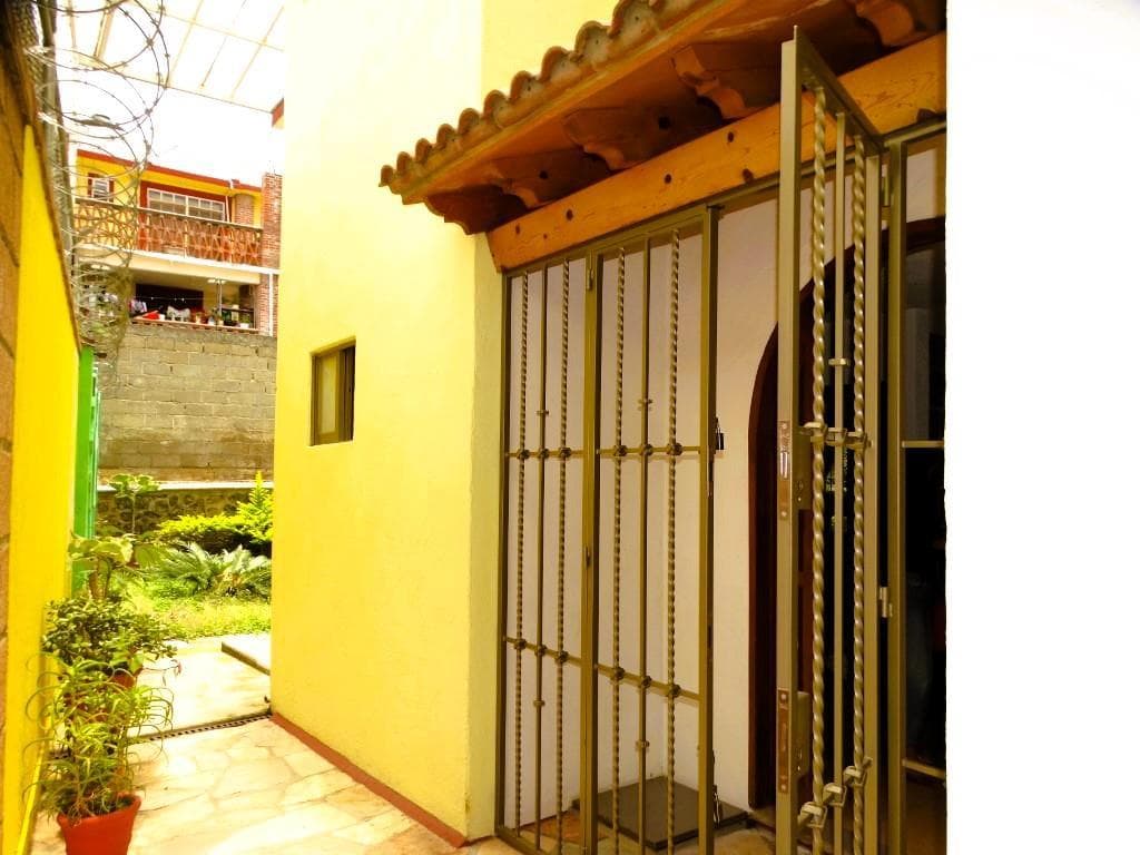 House for sale in Cuernavaca, northern area—with incredible 180° views