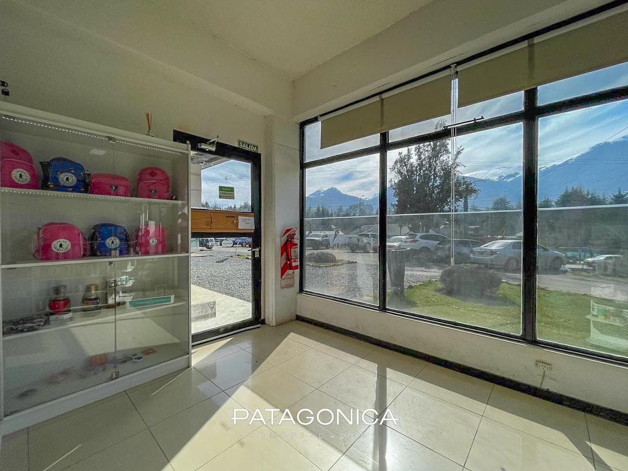 PHARMACY BUSINESS FOR SALE IN VILLA LA ANGOSTURA