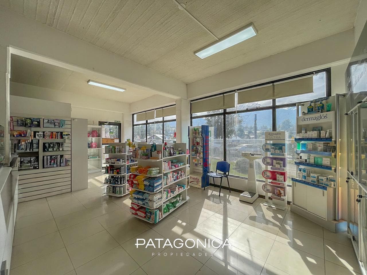 PHARMACY BUSINESS FOR SALE IN VILLA LA ANGOSTURA