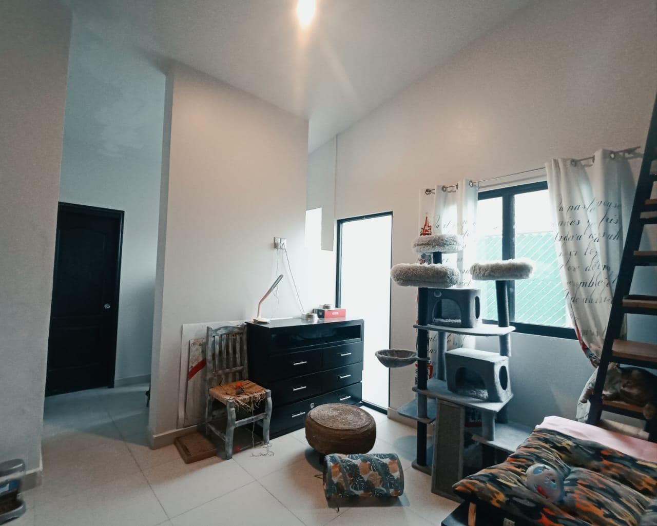 HOUSE FOR SALE IN PASEOS DEL BOSQUE, STATE OF MEXICO