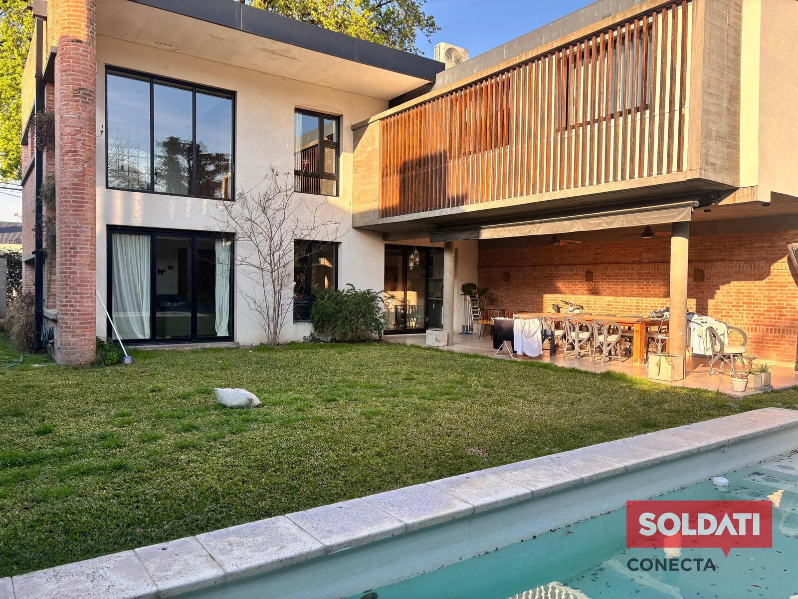 Summer Rental Home in Bella Vista - Mid-January