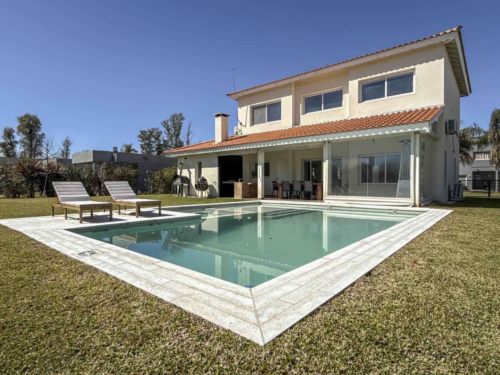 3-Bedroom House for Sale with Pool and Financing Options in Haras de Santa Maria, Loma Verde, Escobar, Northern Greater Buenos Aires Area
