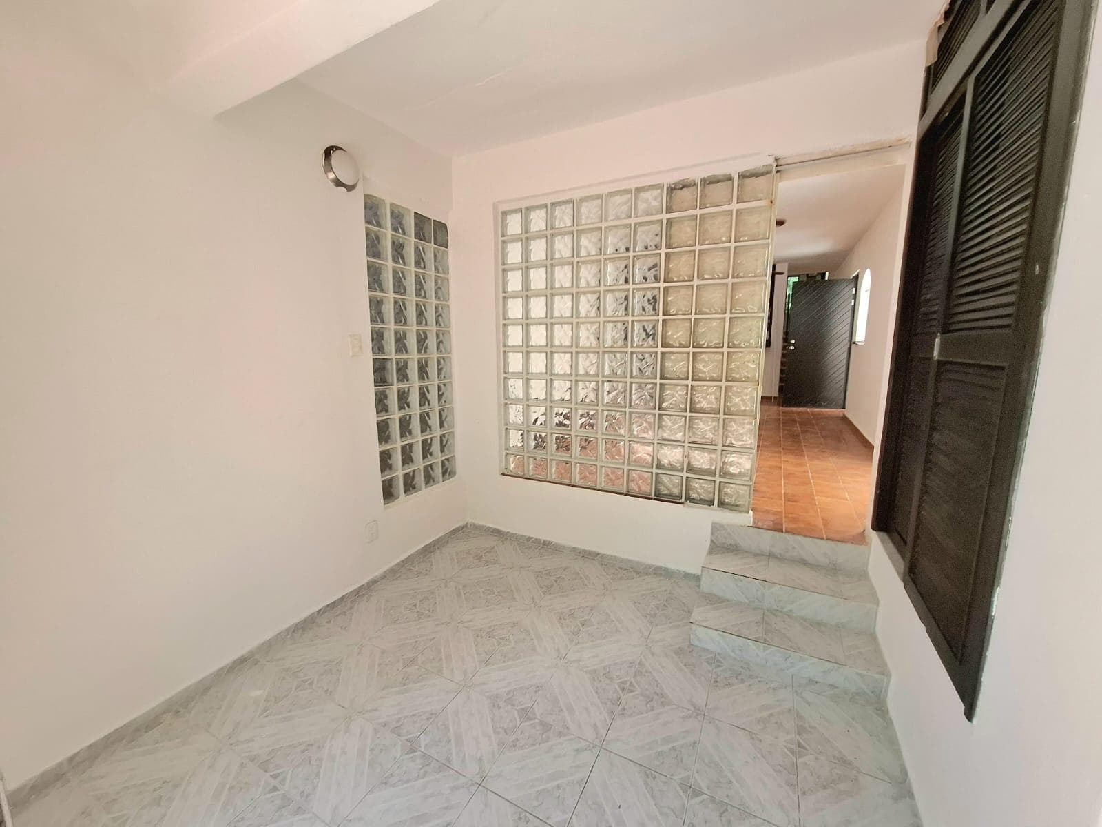 Two-bedroom apartment for sale in Puerto Aventuras