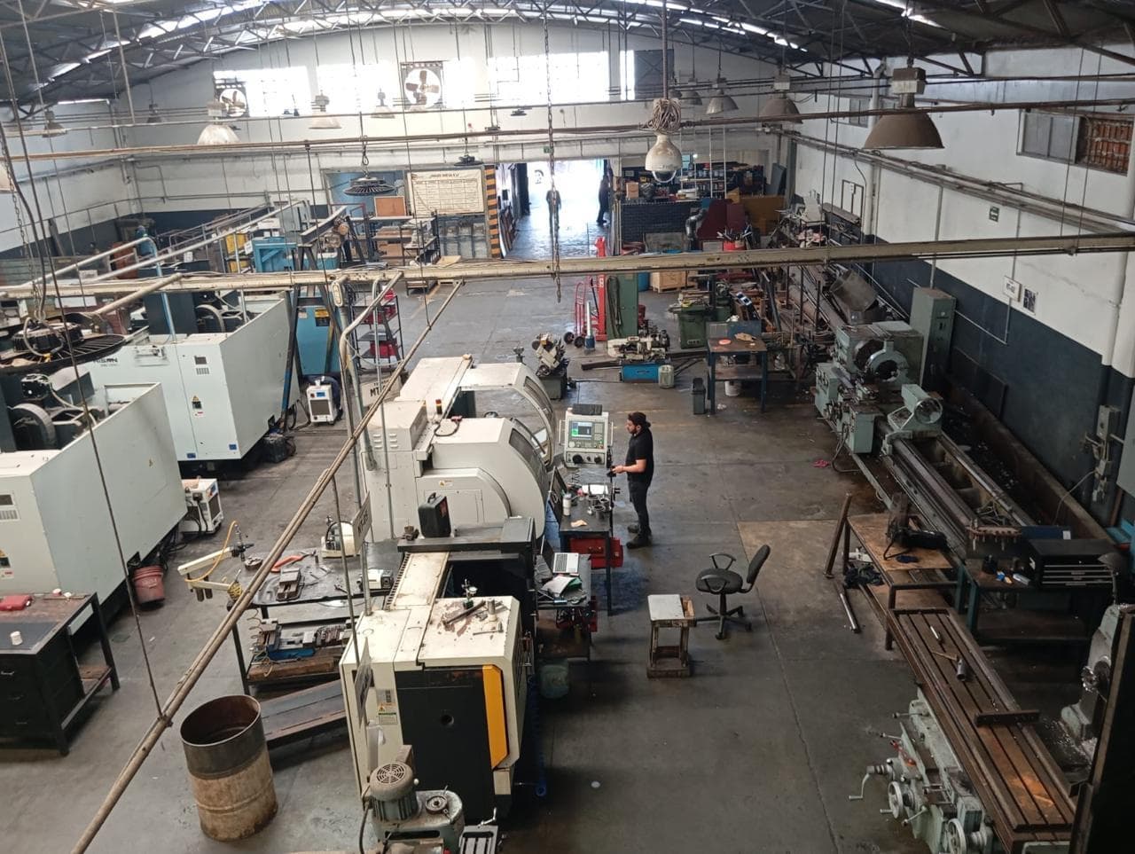 Bodega comercial con Área de Oficinas en la Colonia San Miguel
