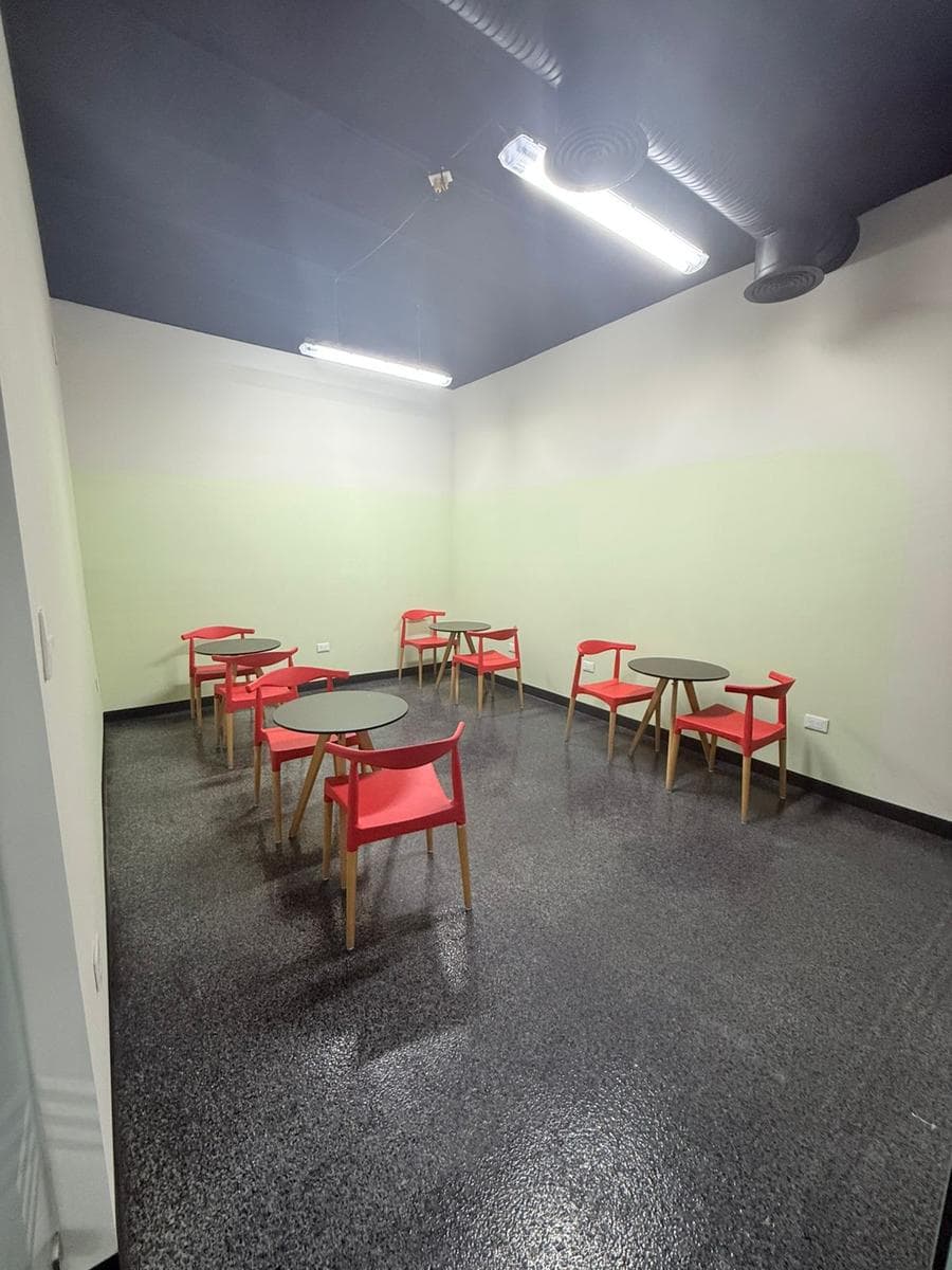 FULLY EQUIPPED AND FURNISHED OFFICE