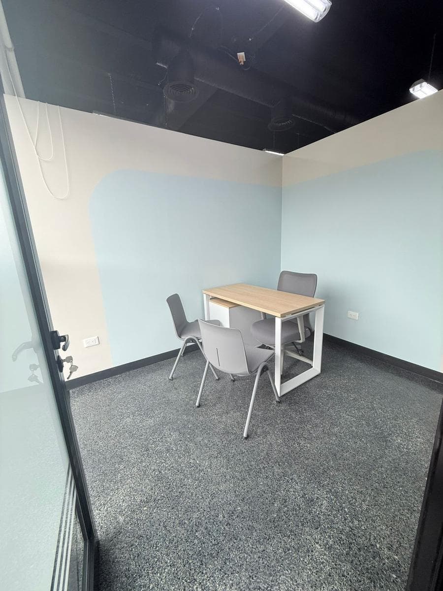 FURNISHED OFFICE IN OBISPADO