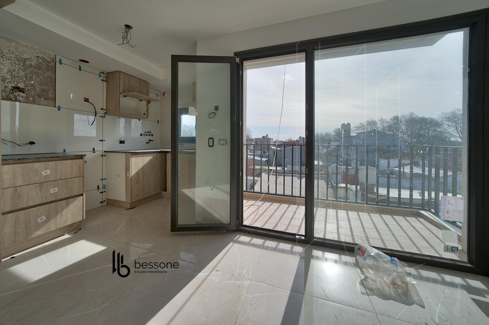 3-room apartment with balcony and garage, brand new, PERLA NORTE