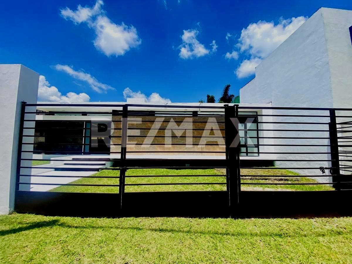 House for Sale in Morelos, Real de Oaxtepec