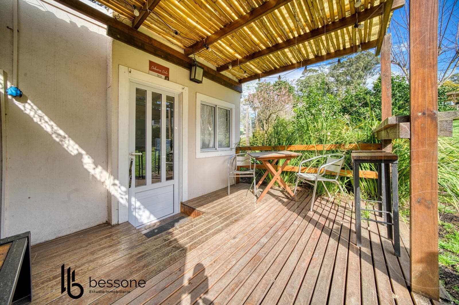 3-room house plus cabins for rent