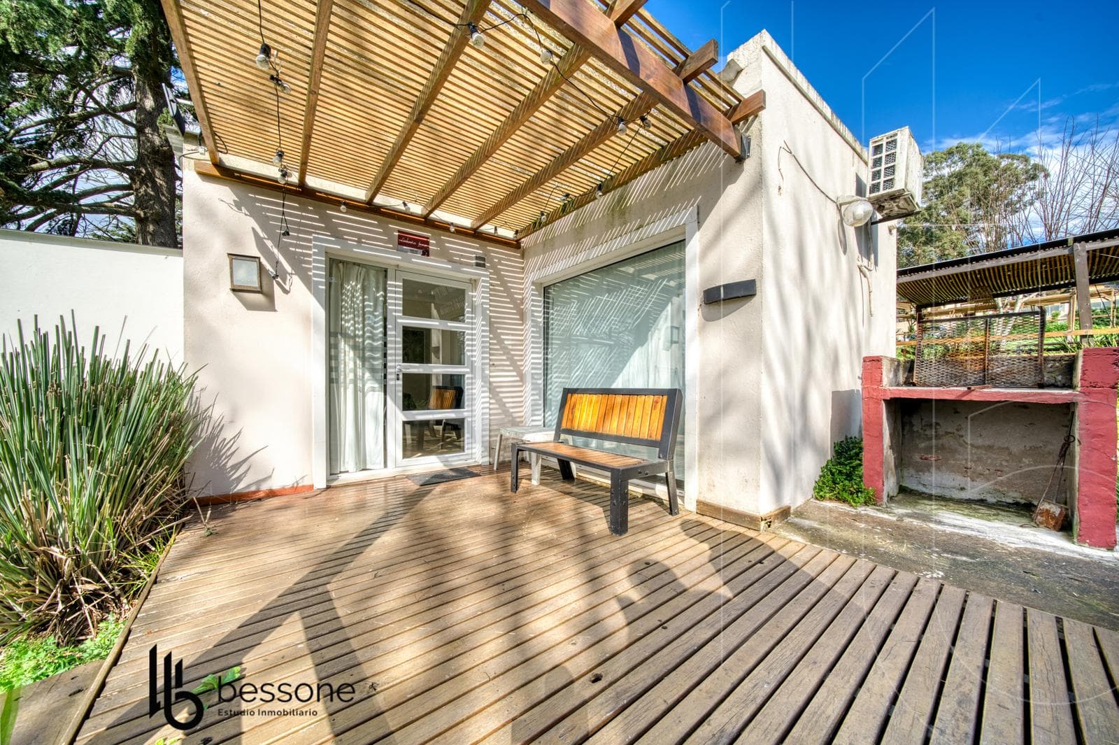 3-room house plus cabins for rent
