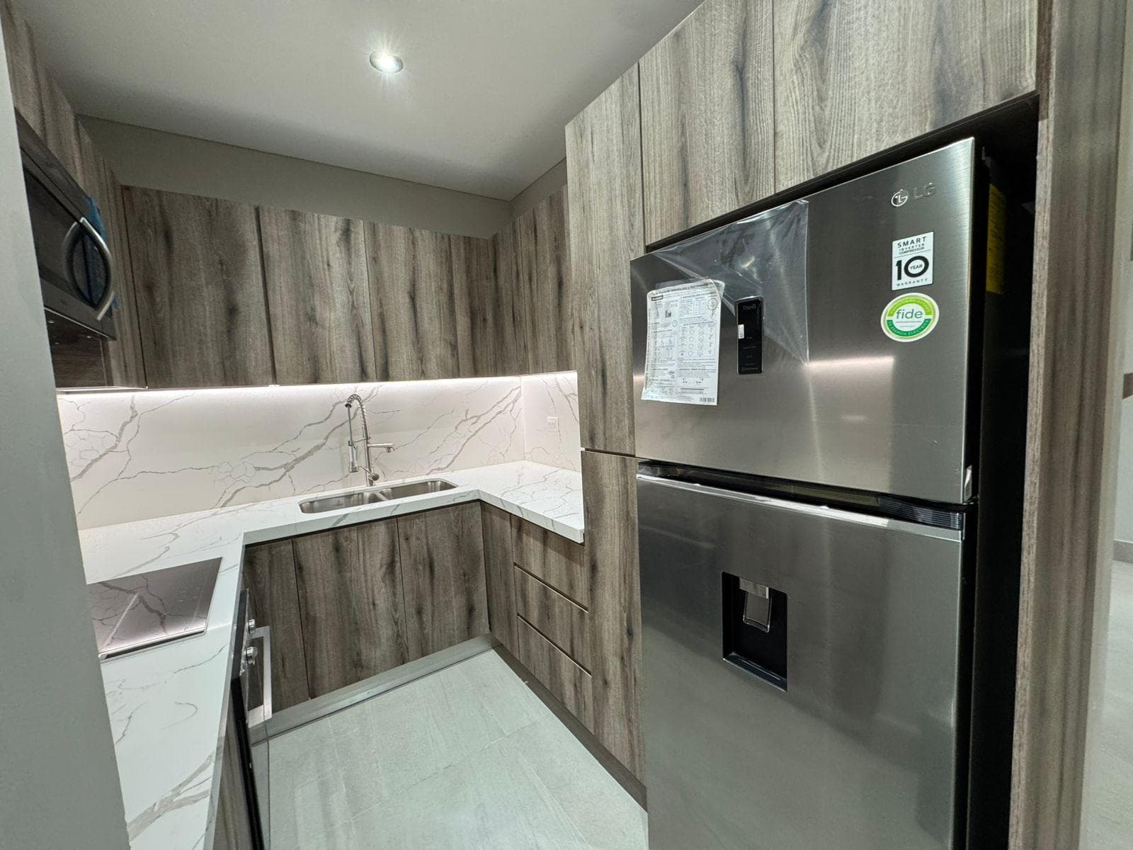 Furnished 2-Bedroom Apartment for Rent in Boreal