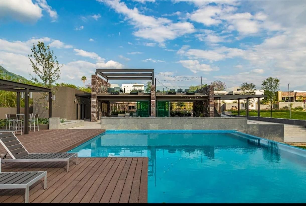 House for Sale MITICA RESIDENCIAL
