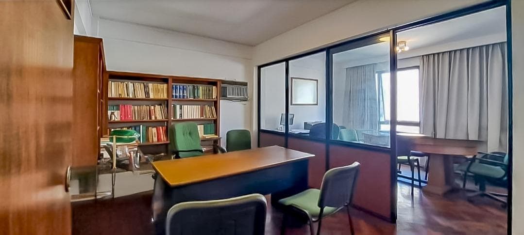 FOR SALE | TRADE - Office in the Arroyo Spiller Building - Downtown, Rosario. FINANCING AVAILABLE.