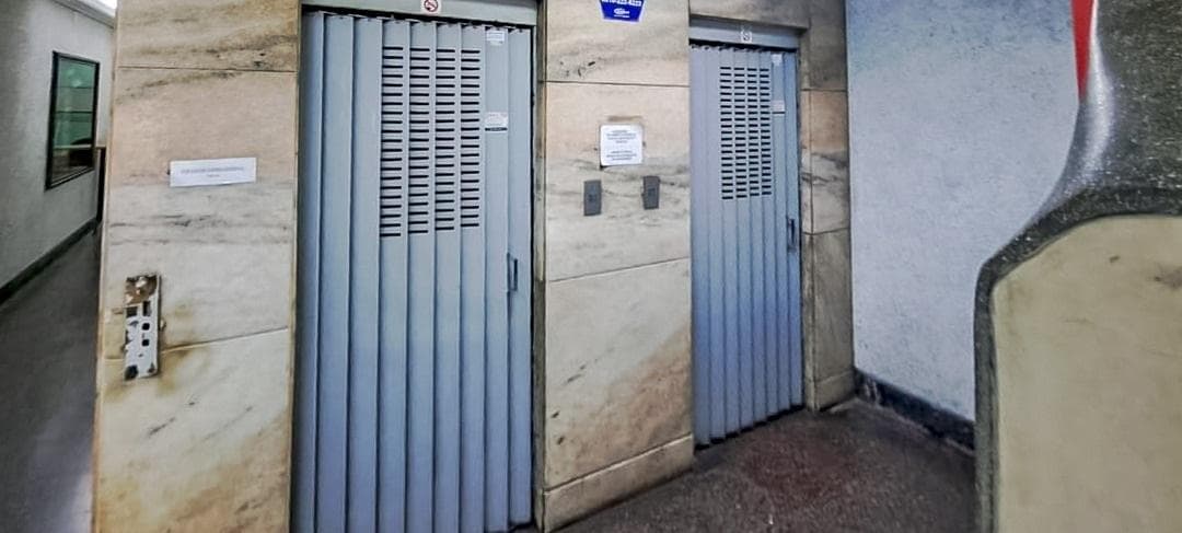 FOR SALE | TRADE - Office in the Arroyo Spiller Building - Downtown, Rosario. FINANCING AVAILABLE.