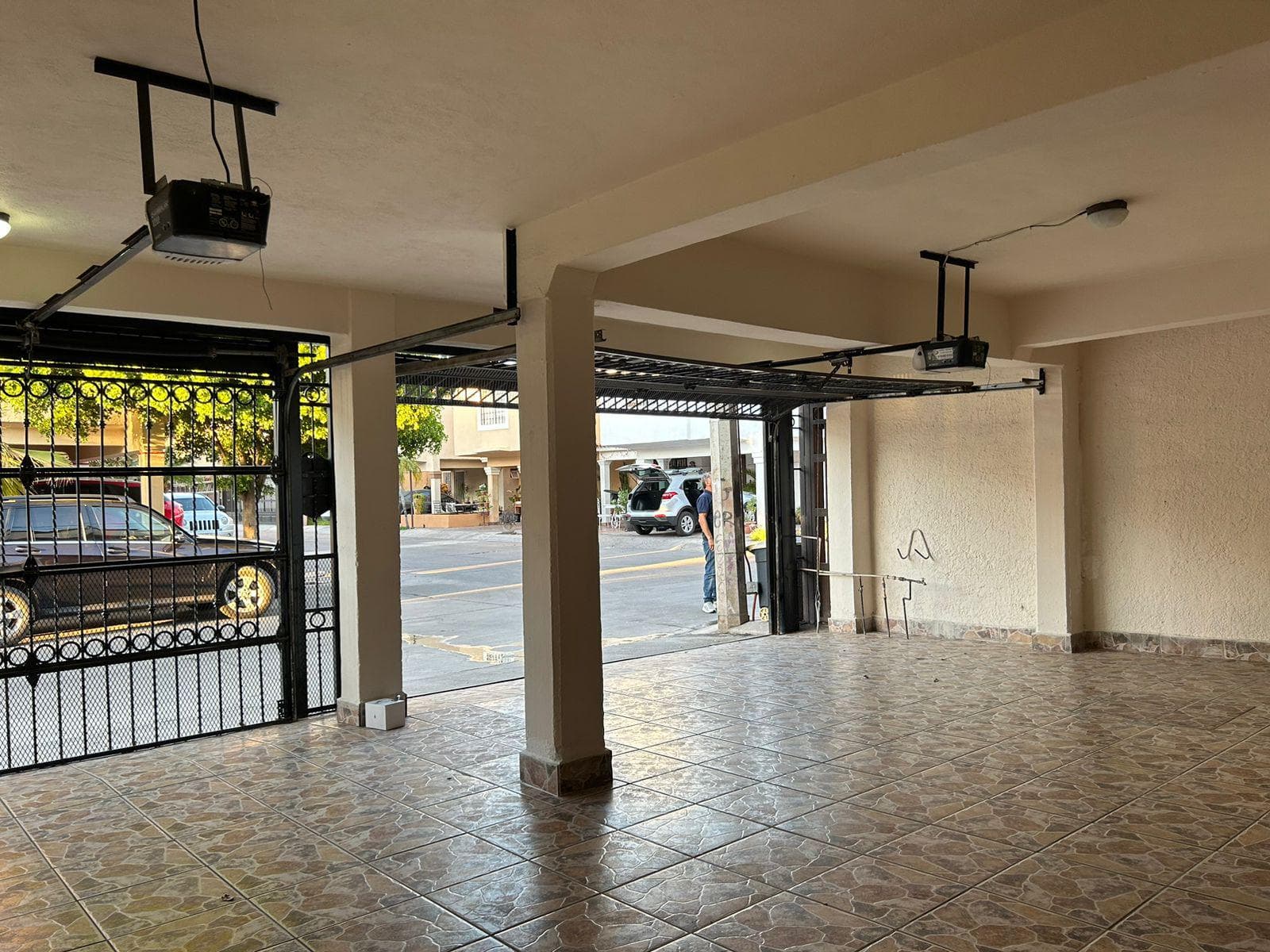 House for Sale in the Nueva Galicia Subdivision
