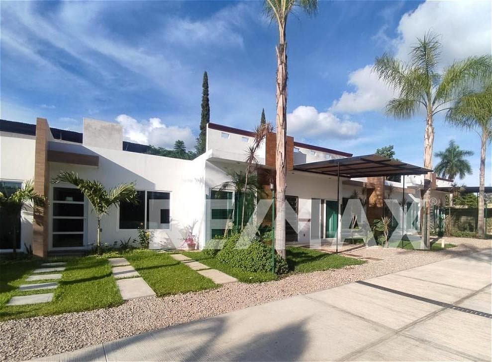 House for Sale in Morelos, Otilio Montaño, Cuautla