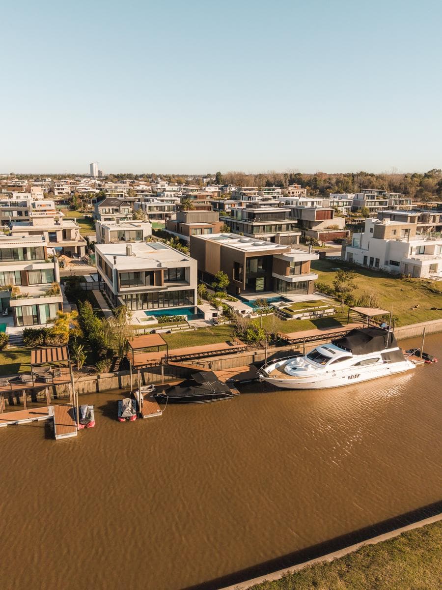 Brand-New House for Sale by the River - El Yacht, Nordelta
