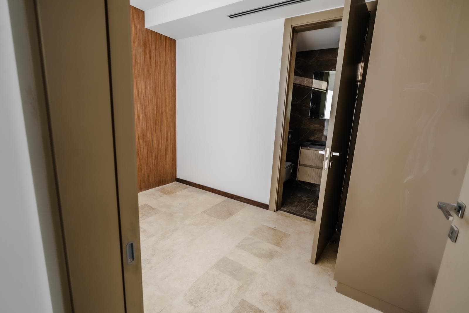 Brand-New House for Sale by the River - El Yacht, Nordelta