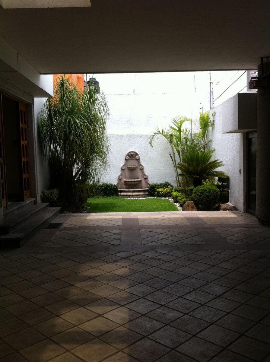 HOUSE FOR SALE IN LA CARCAÑA, AT STREET LEVEL