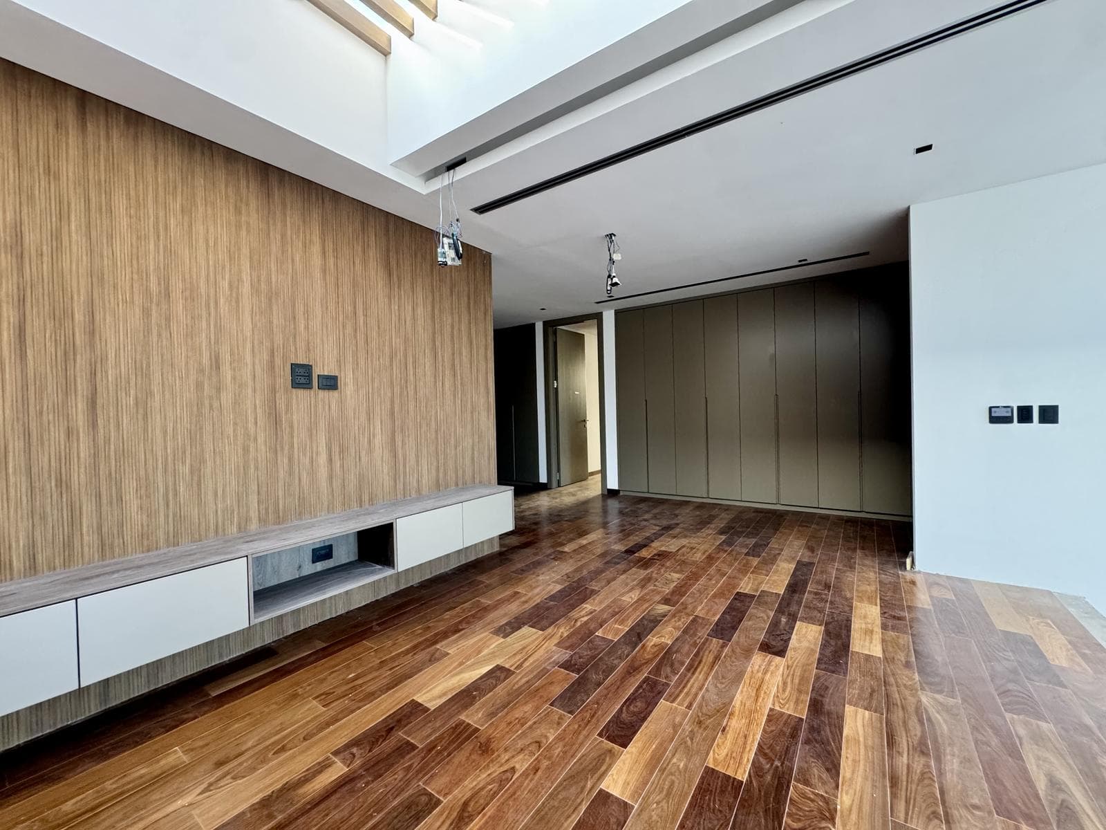 Modern Riverfront Home for Sale - With Dock - Brand-New