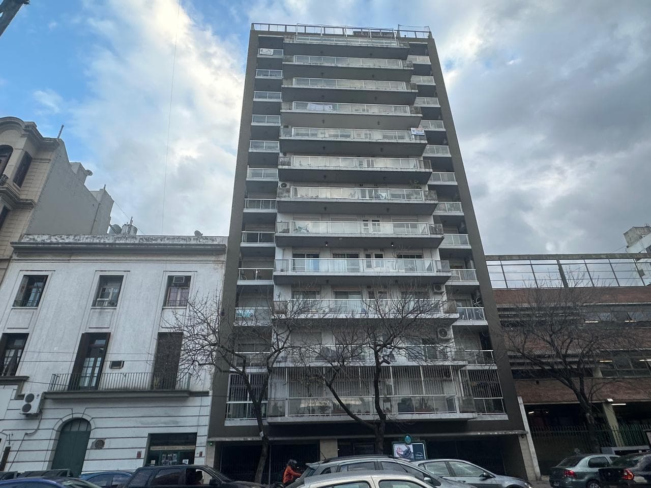 For Rent, Apartment, Studio, Large Patio, Partially Furnished, San Telmo, CABA