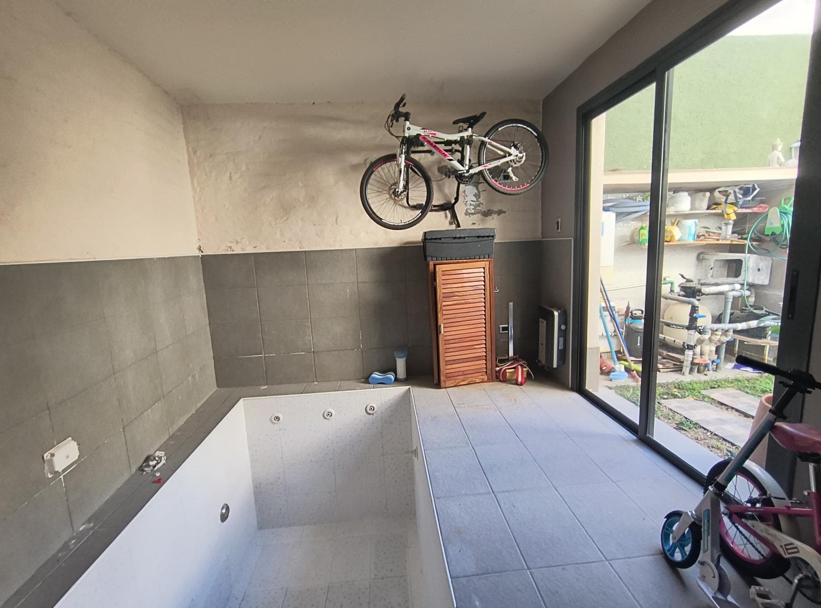 Category House for Sale