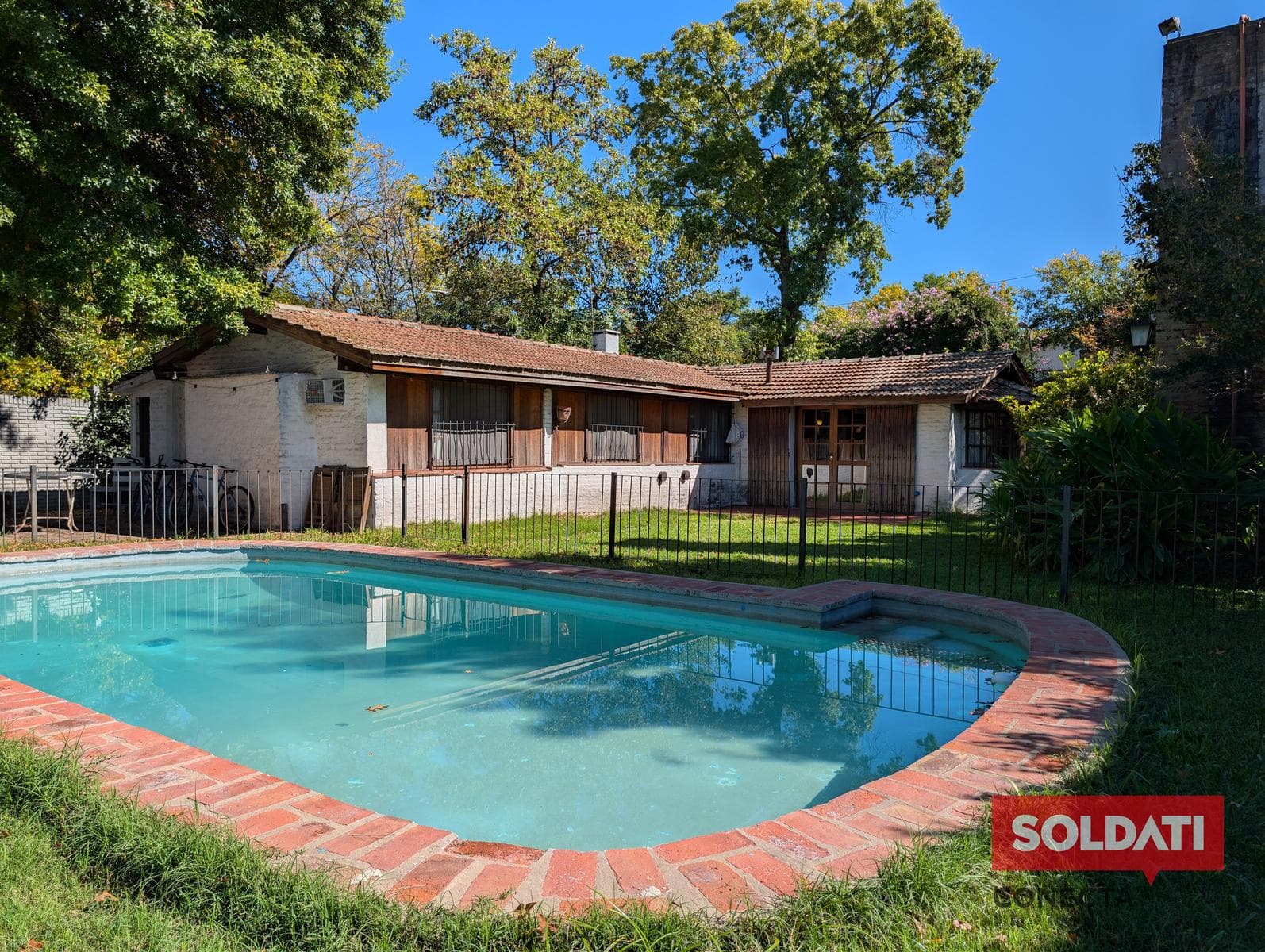 House for Sale in Bella Vista with a Pool