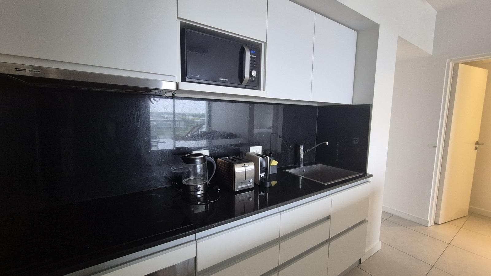 Amazing Apartment with a View in Qbay Golf