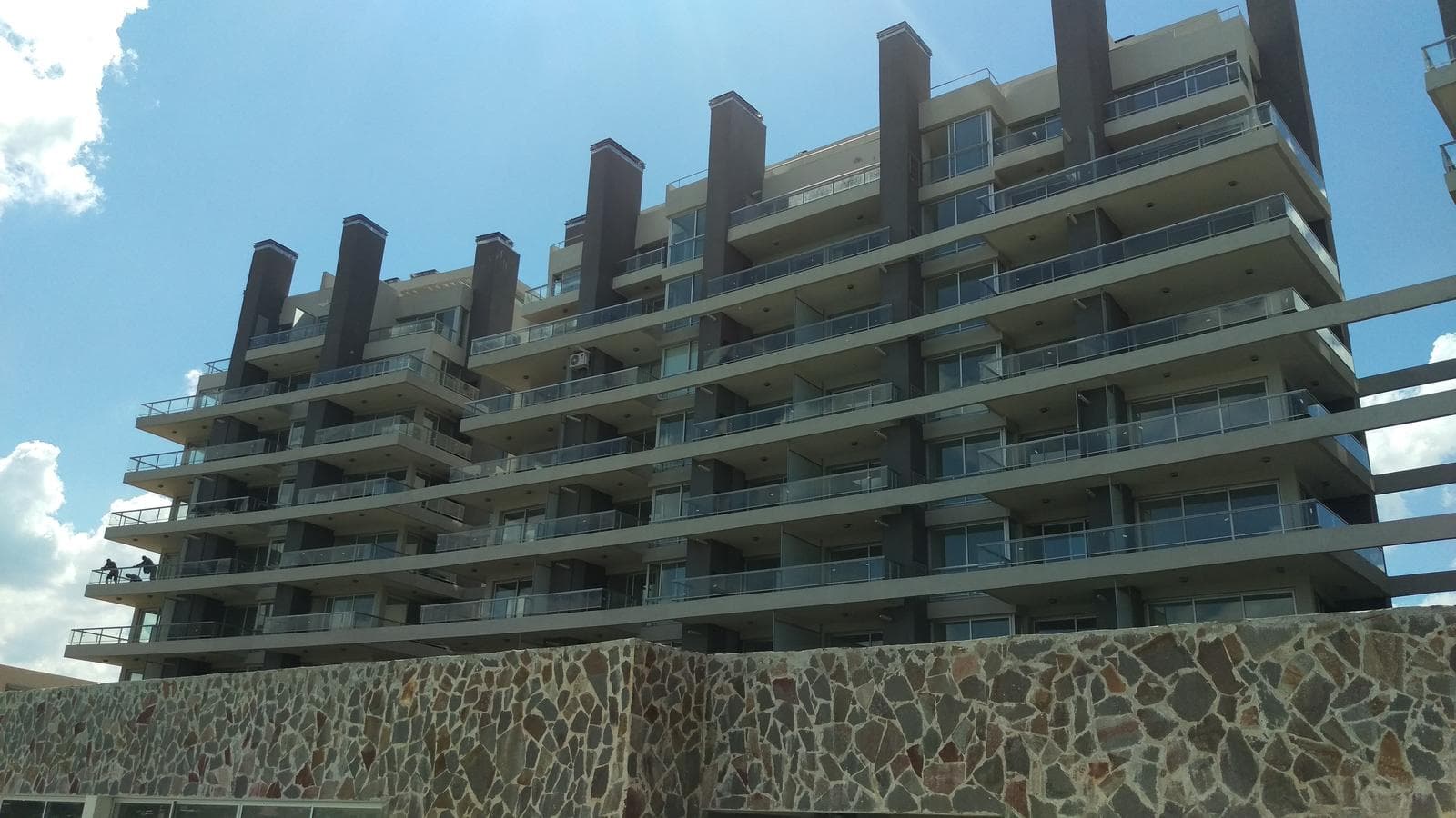 Amazing Apartment with a View in Qbay Golf