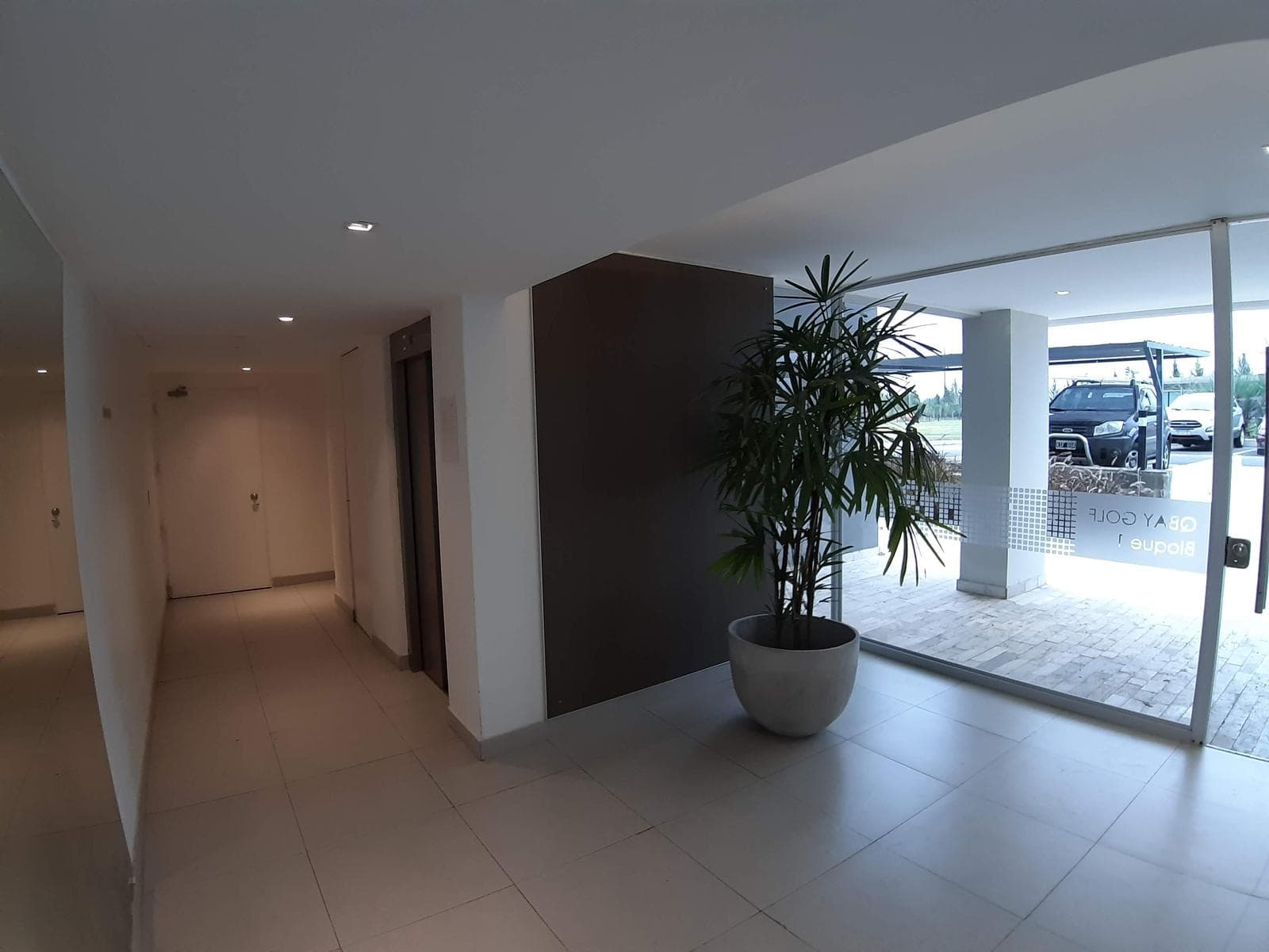 Amazing Apartment with a View in Qbay Golf