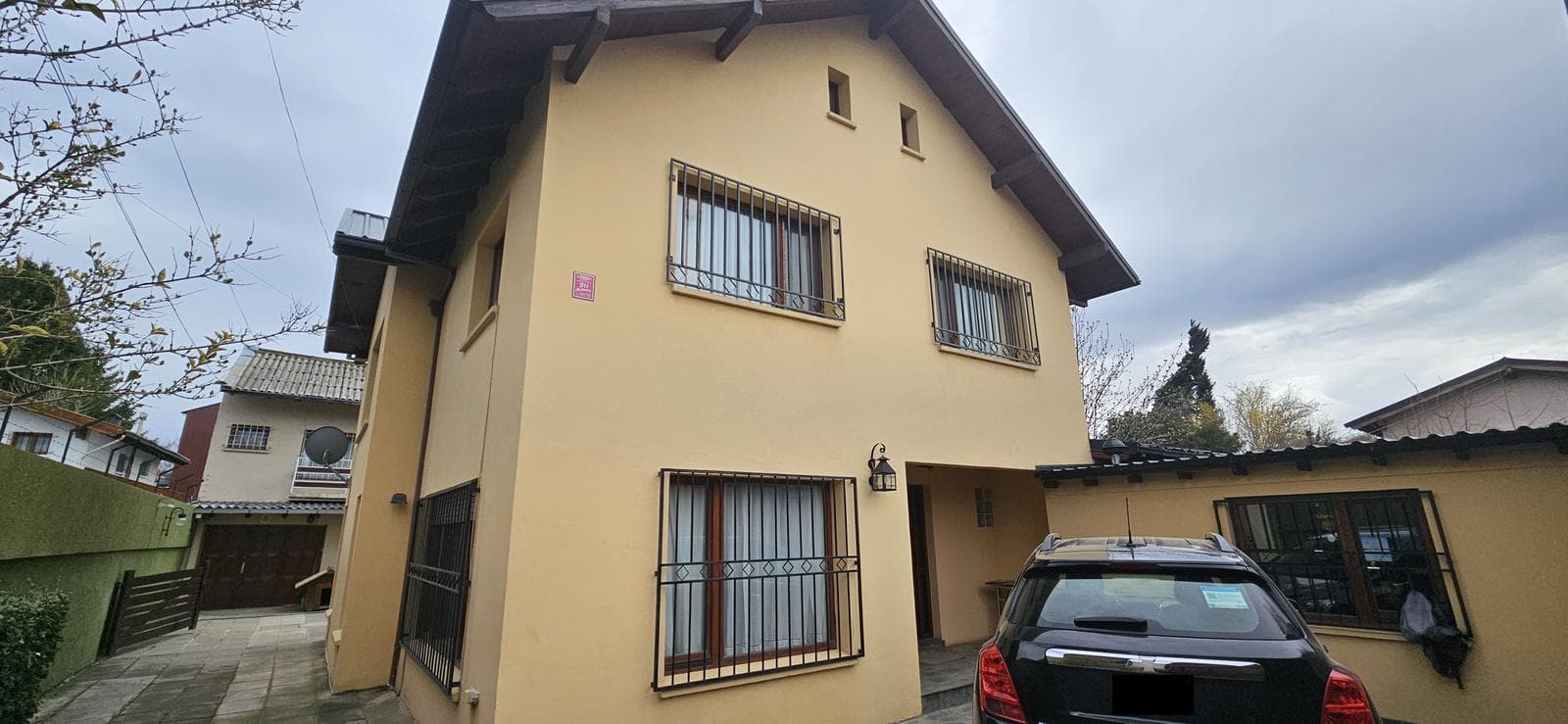 House plus 8 apartments in the Belgrano neighborhood - Bariloche