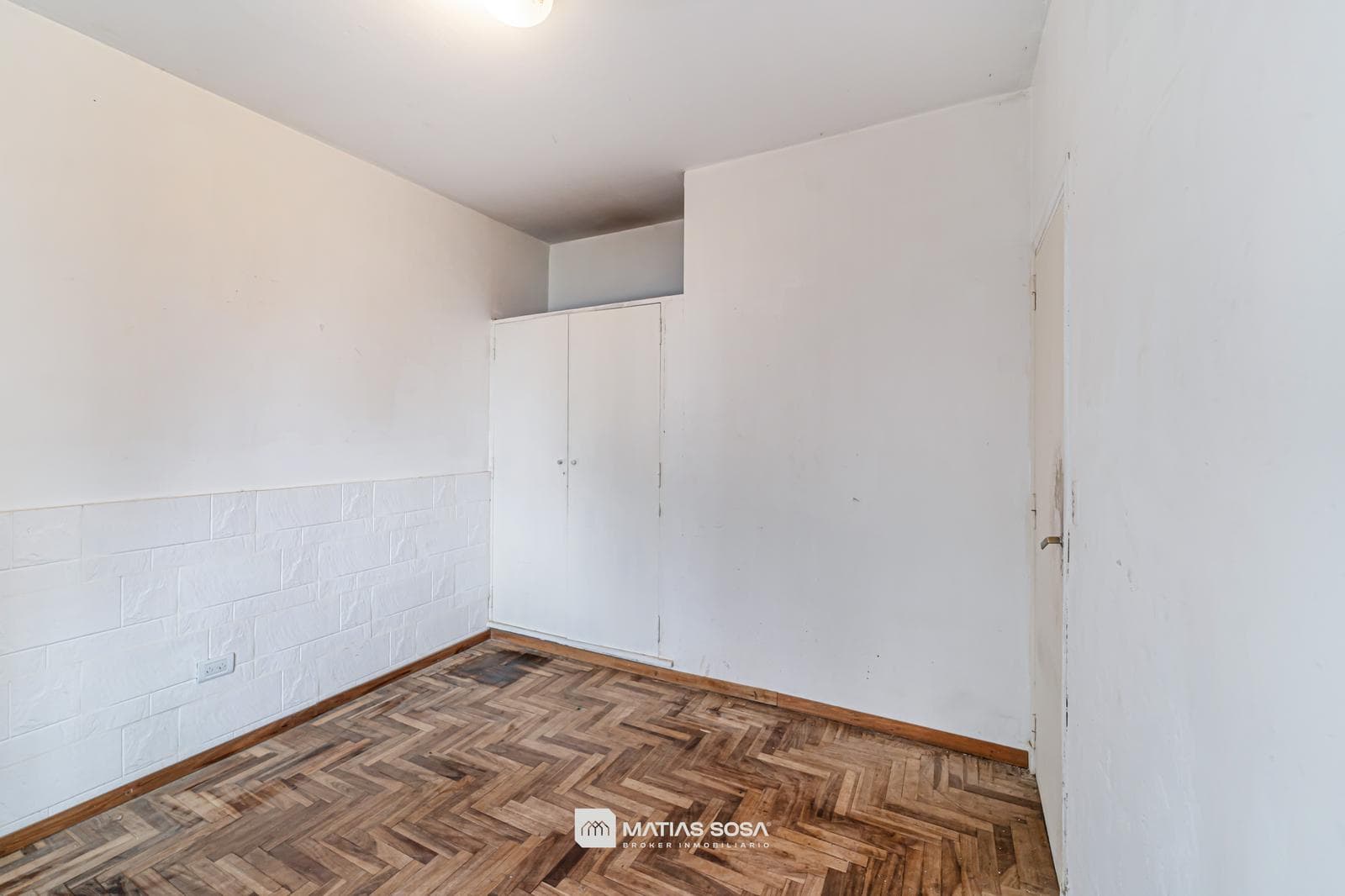 For Sale - 3-room house with a patio - Regional Area - Eligible for a mortgage