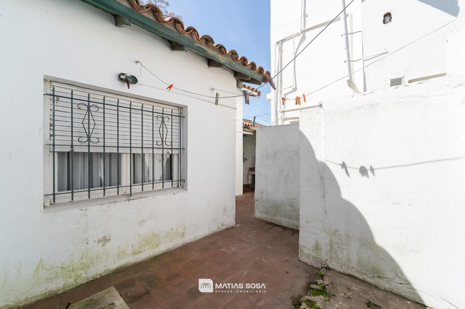 For Sale - 3-room house with a patio - Regional Area - Eligible for a mortgage