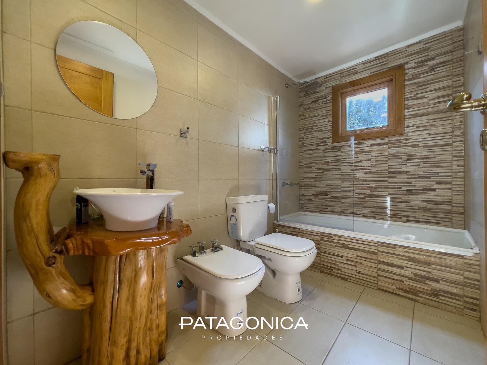 FOR SALE: House in Faldeo Bayo with Potential for Expansion