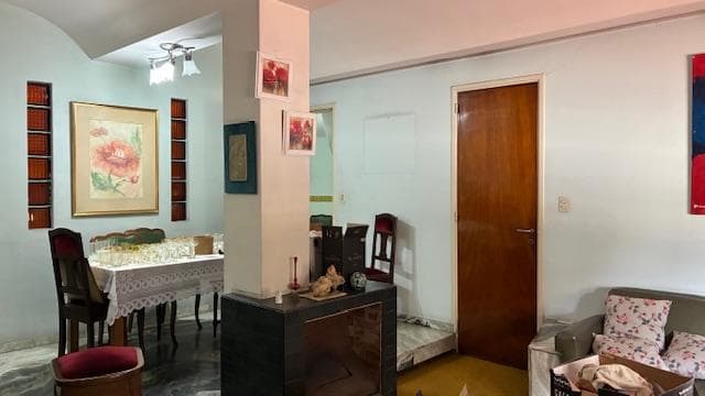 House on its own lot for sale on a corner lot in Parque Patricios