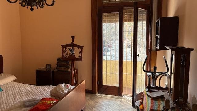 House on its own lot for sale on a corner lot in Parque Patricios