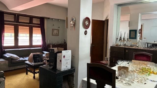 House on its own lot for sale on a corner lot in Parque Patricios