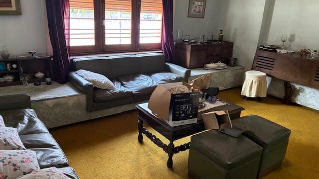 House on its own lot for sale on a corner lot in Parque Patricios