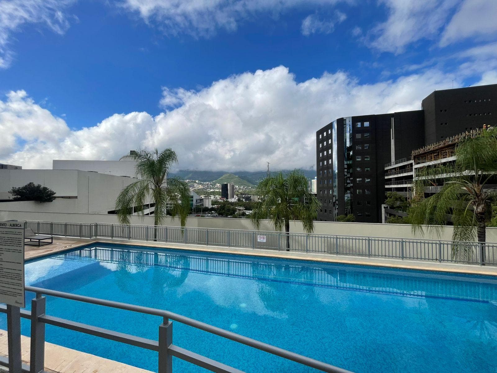 APARTMENT FOR SALE IN VALLE ORIENTE