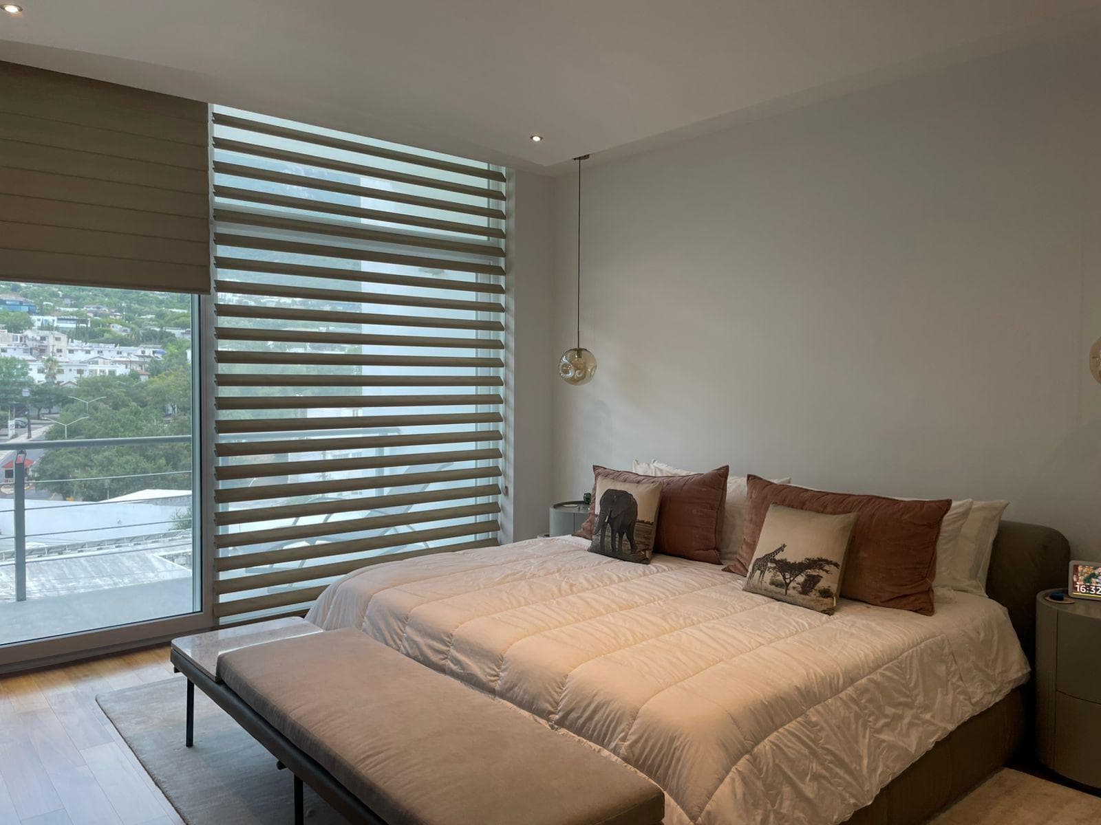 APARTMENT FOR SALE IN LOMAS DEL VALLE