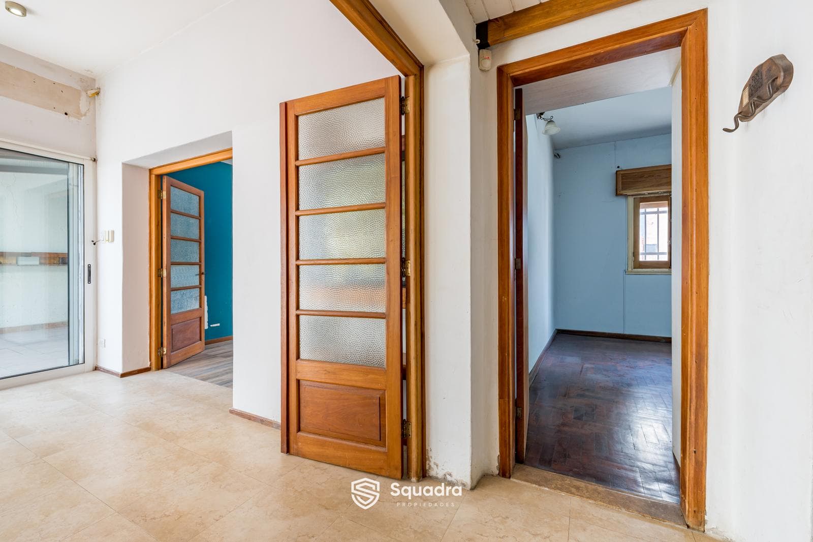 2-Bedroom House with a Patio, Barbecue Area, and Garage