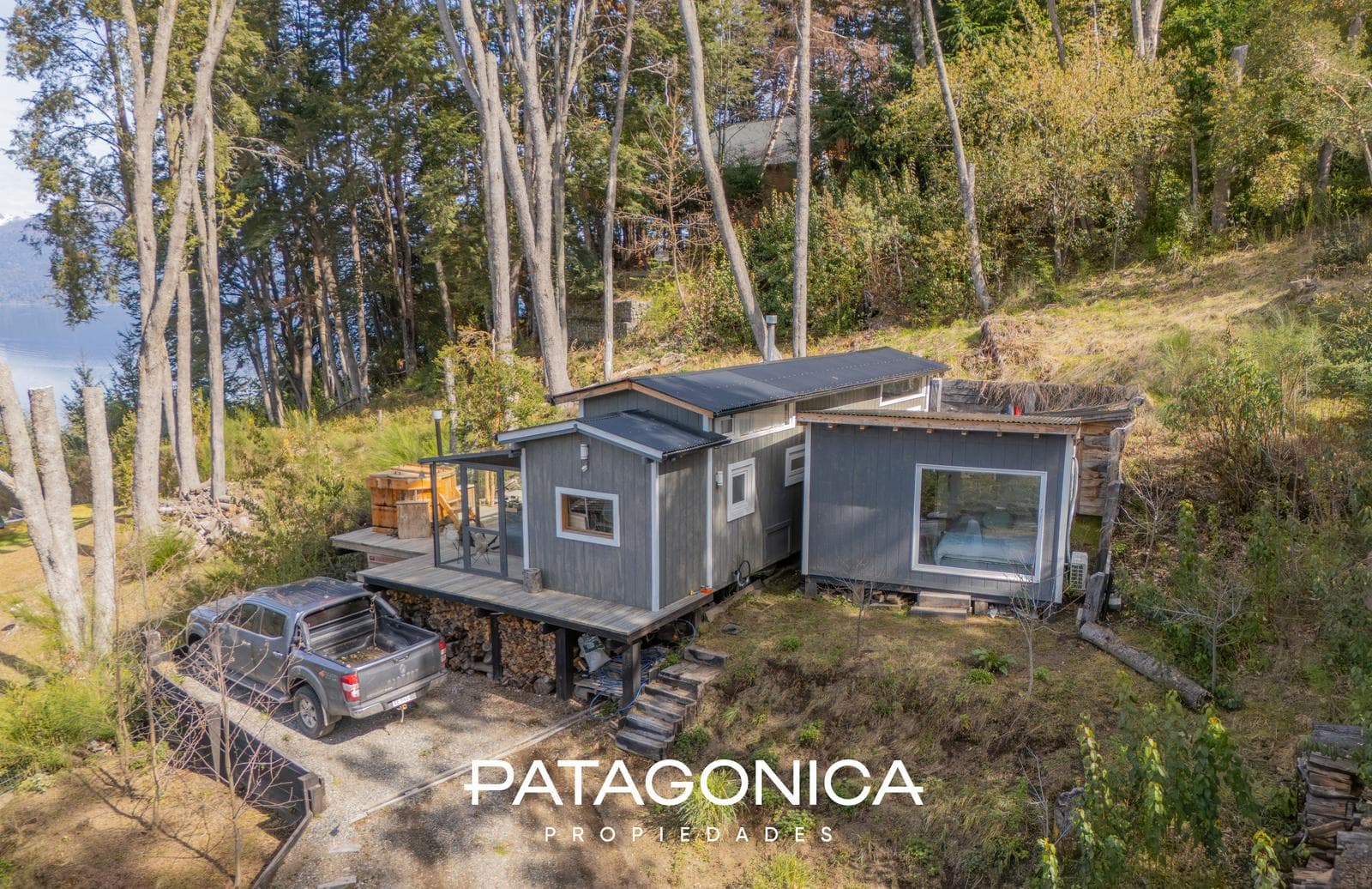 Modern 85 m² house with a view of Lake V. Correntoso.